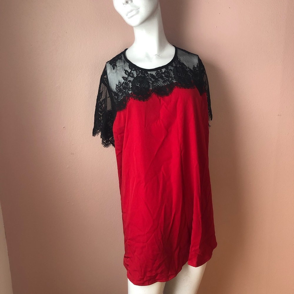 Torrid red and black blouse